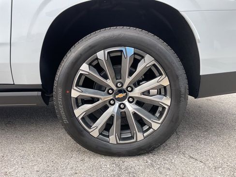 New 2026 Chevrolet Suburban High Country AWD/4WD image 60
