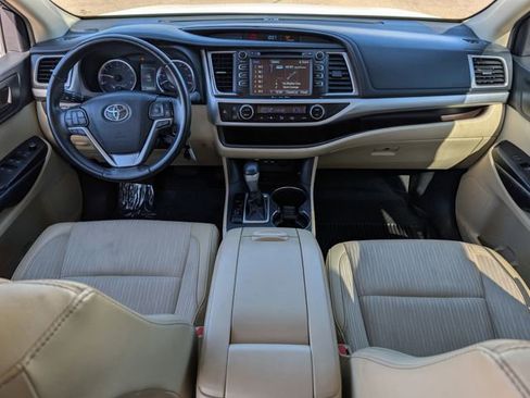 Used 2019 Toyota Highlander Plus image 9