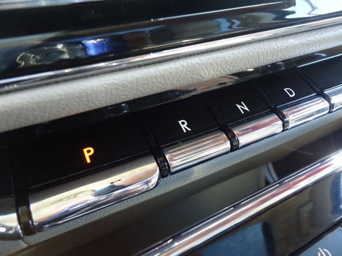 Used 2023 Lincoln Navigator L Reserve image 18