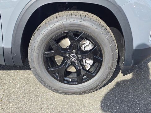New 2026 Volkswagen Atlas Peak Edition AWD/4WD image 9