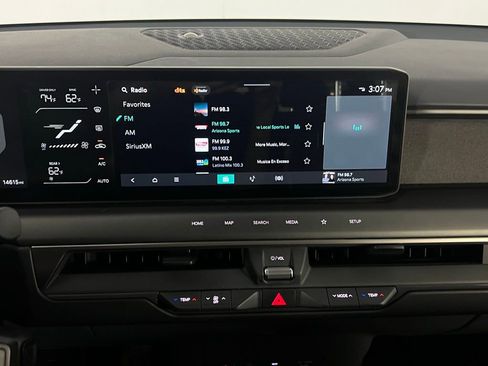 Used 2024 Kia EV9 Wind image 17