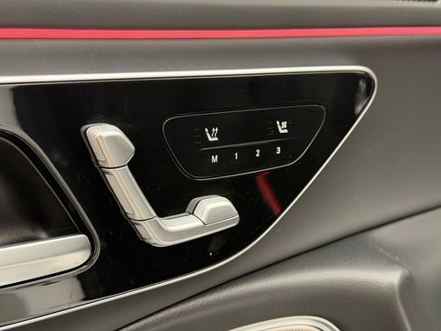 New 2026 Mercedes-Benz E 53 AMG e 4MATIC Sedan image 31