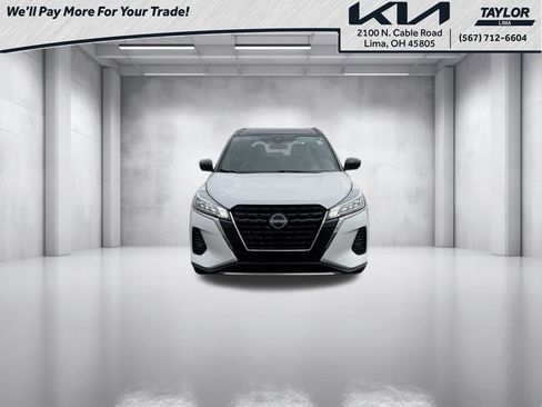 Used 2024 Nissan Kicks SR w/ SR Premium Package FWD image 4
