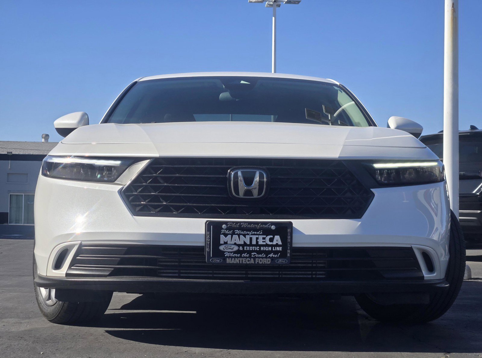 Used 2024 Honda Accord EX image 2