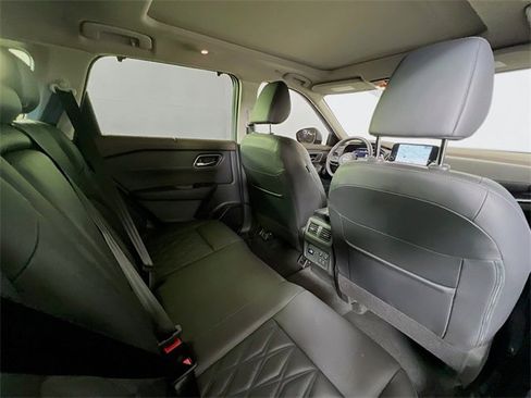 Used 2023 Nissan Rogue Platinum w/ Platinum Premium Package image 26