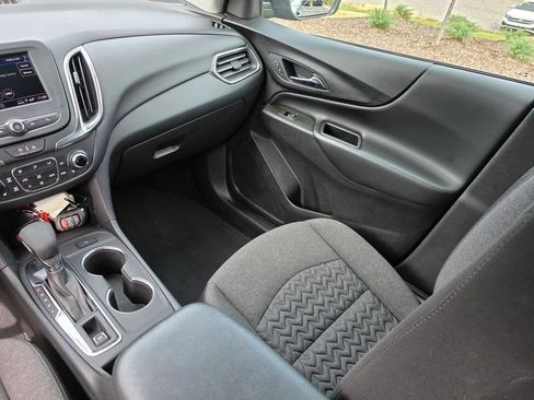 Used 2024 Chevrolet Equinox LT AWD/4WD image 28