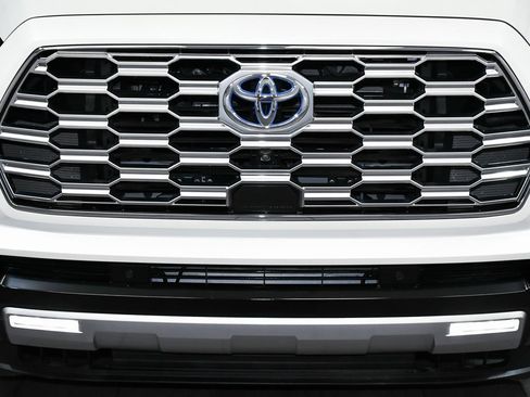 Used 2024 Toyota Sequoia Capstone image 83