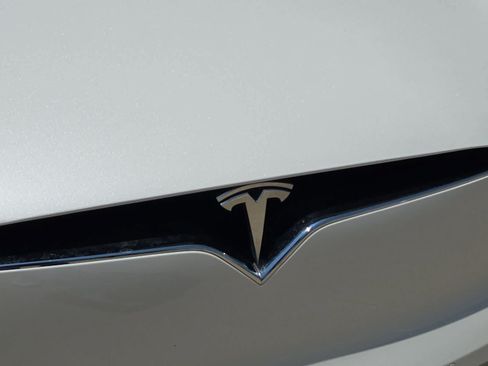 Used 2020 Tesla Model X Long Range AWD/4WD image 10