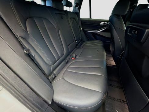 Used 2021 BMW X5 sDrive40i w/ Premium Package image 14