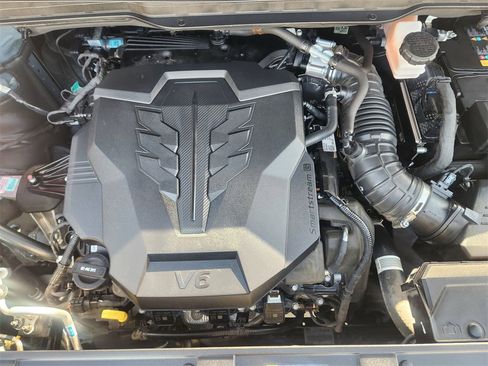 Certified 2024 Kia Carnival SX image 29