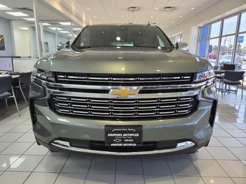 Used 2023 Chevrolet Tahoe Premier AWD/4WD image 2
