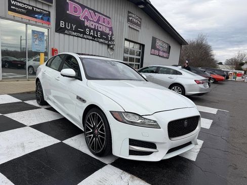 Used 2016 Jaguar XF R-Sport image 3