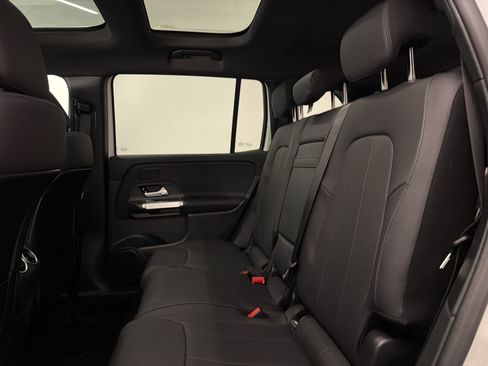 Used 2026 Mercedes-Benz GLB 250 image 25