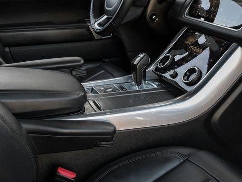 Used 2018 Land Rover Range Rover Sport Supercharged image 25