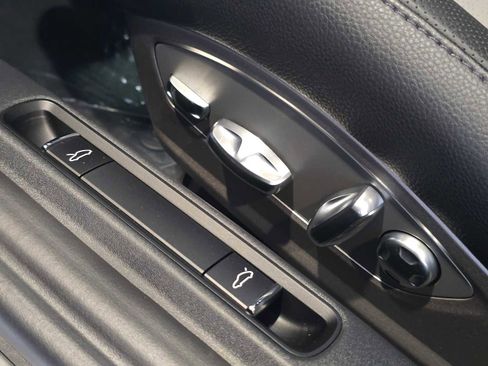 Used 2025 Porsche 718 Boxster S RWD image 21