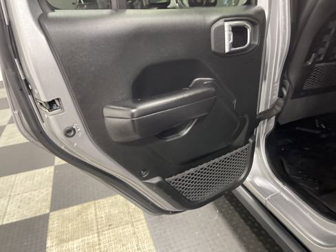 Used 2021 Jeep Wrangler Unlimited Rubicon w/ LED Lighting Group image 15