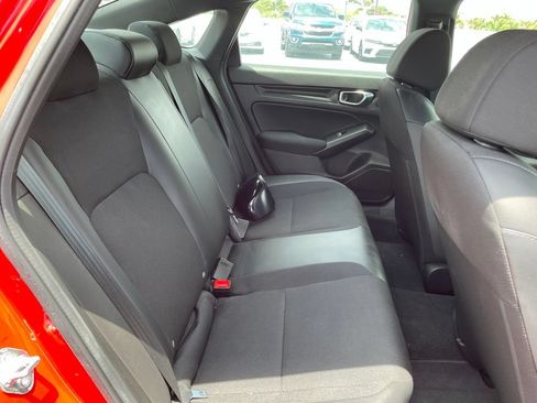 Used 2024 Honda Civic Sport image 2