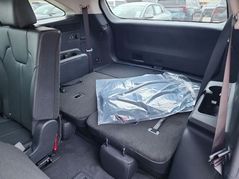 New 2026 Kia Sorento S w/ S Panoramic Sunroof Package image 7