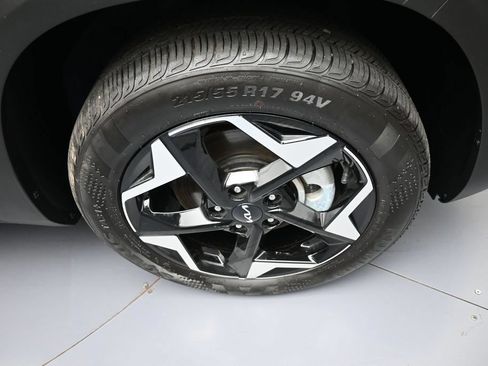 Certified 2025 Kia Seltos EX AWD/4WD image 13