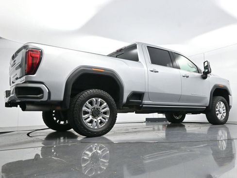 Used 2022 GMC Sierra 2500 Denali image 52