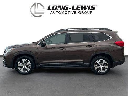 Used 2021 Subaru Ascent Premium w/ Convenience Package image 2