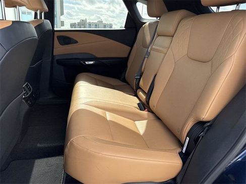 Used 2023 Lexus RX 350 Premium image 23