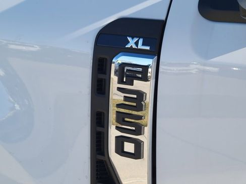 New 2026 Ford F350 XL w/ XL Chrome Package image 11