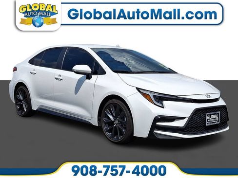 Used 2024 Toyota Corolla SE FWD image 1