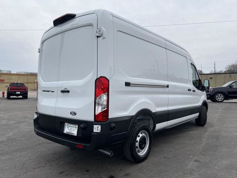 New 2026 Ford Transit 250 148 Medium Roof RWD image 4