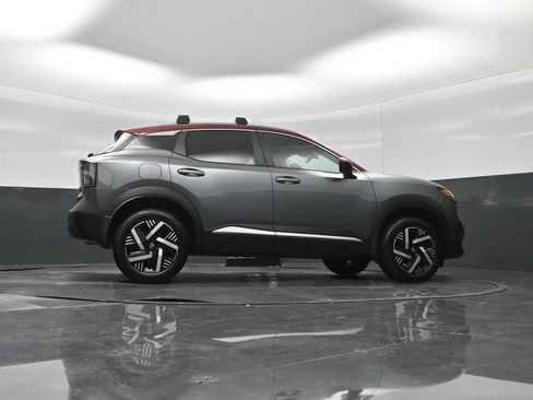 Used 2026 Nissan Kicks SV w/ Interior Electronics Package FWD image 25