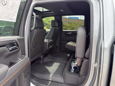 New 2026 GMC Sierra 1500 AT4 w/ AT4 Premium Package AWD/4WD image 15