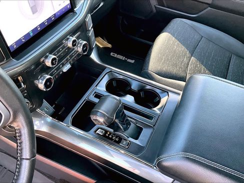 Certified 2022 Ford F150 XLT w/ Equipment Group 302A High image 17