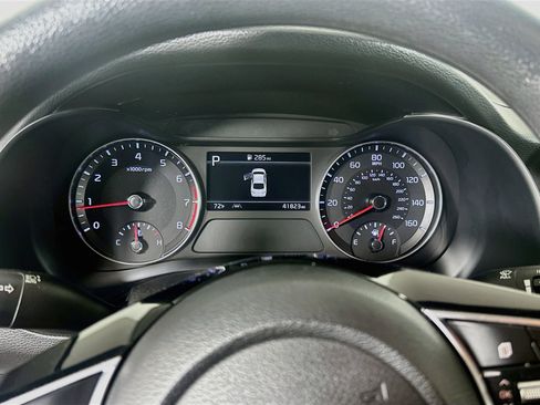 Used 2024 Kia Forte LXS FWD image 18