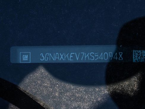 Used 2019 Chevrolet Equinox LT image 34