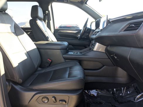 Used 2022 Chevrolet Suburban RST w/ Luxury Package image 22