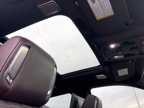 Used 2021 Cadillac Escalade Sport Platinum image 13