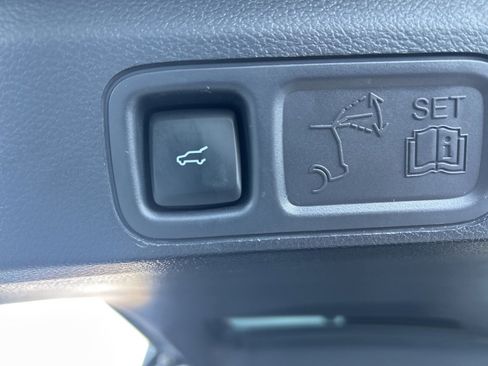 Used 2024 Ford Expedition Max Platinum image 19