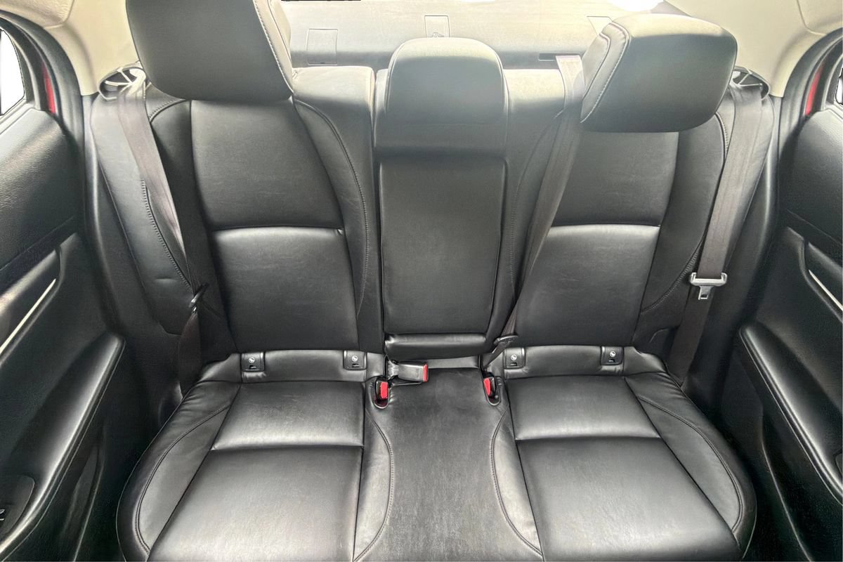 Used 2021 MAZDA MAZDA3 s FWD image 13