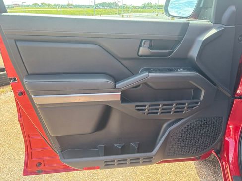 New 2026 Toyota Tacoma SR5 AWD/4WD image 7