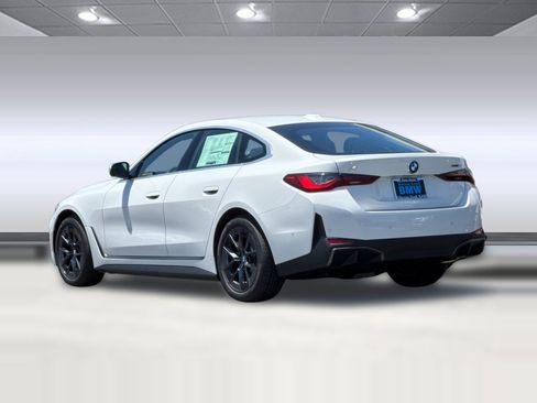 New 2026 BMW i4 eDrive40 w/ Premium Package RWD image 3