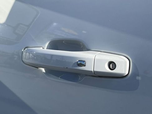 Used 2024 Chevrolet Silverado 2500 LT image 34