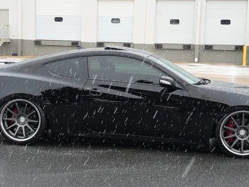 Used 2013 Hyundai Genesis 3.8 image 3