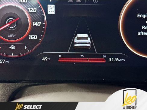 Used 2024 Hyundai Elantra SEL FWD image 13