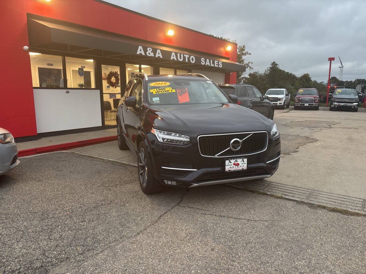 Used 2019 Volvo XC90 T6 Momentum w/ Advanced Package AWD/4WD image 1