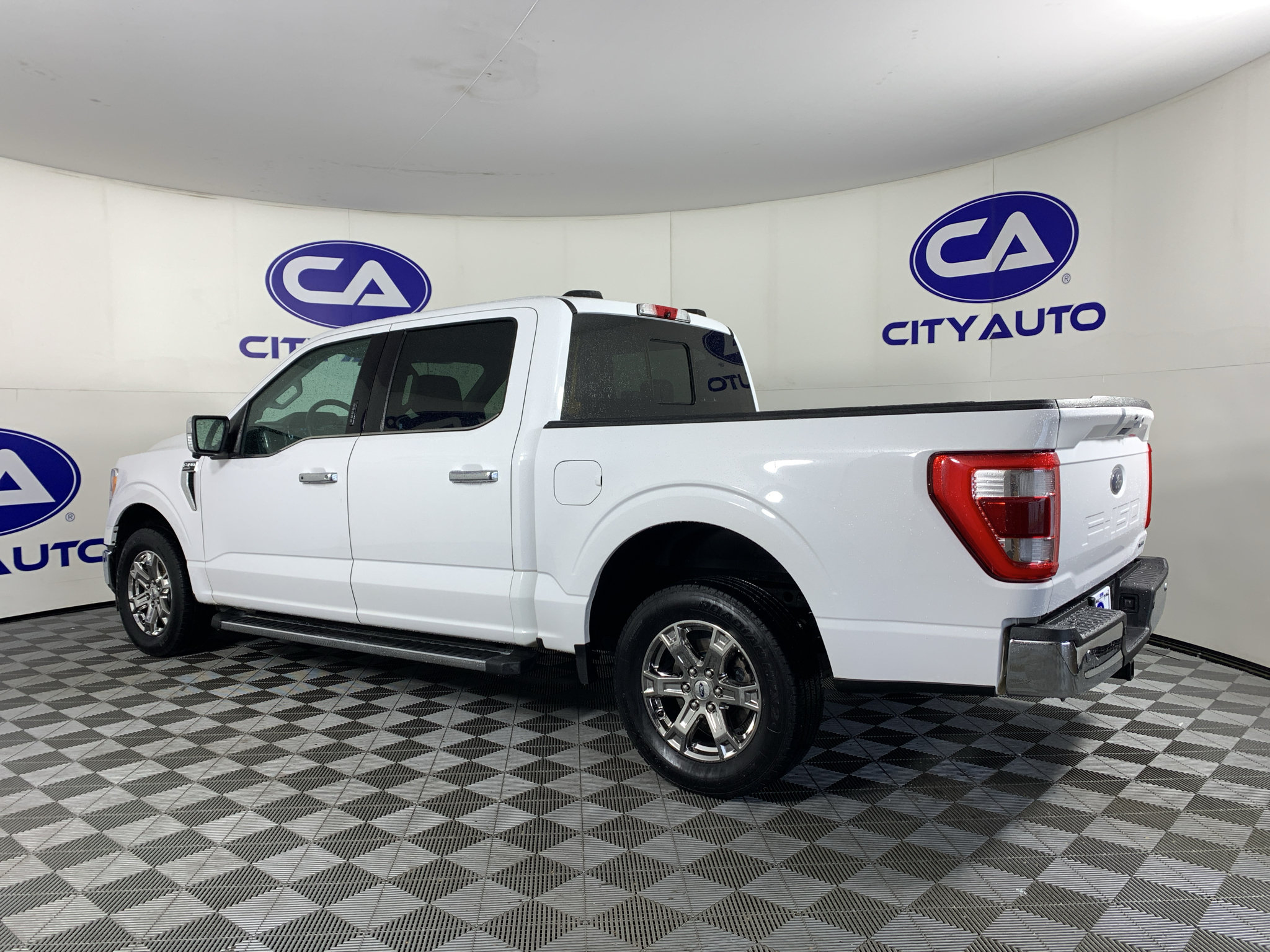 Used 2021 Ford F150 Lariat RWD image 5