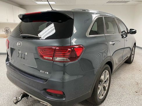 Used 2019 Kia Sorento EX image 10