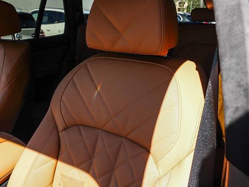 New 2026 BMW X5 M60i image 25