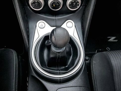 Used 2020 Nissan 370Z Coupe image 13