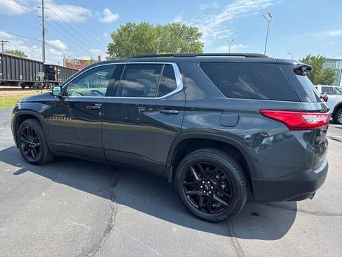 Used 2019 Chevrolet Traverse LT AWD/4WD image 3