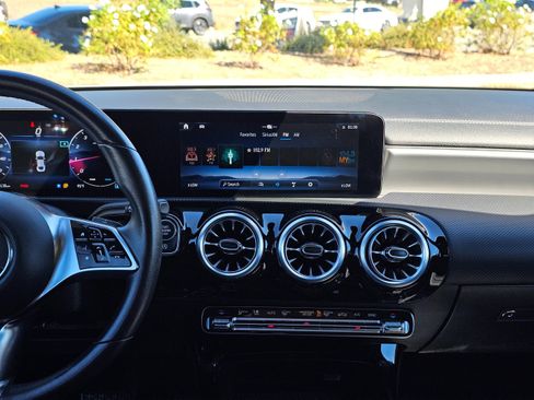 Used 2025 Mercedes-Benz CLA 250 image 26